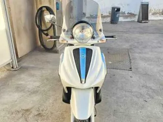 piaggio - beverly tourer 125 cc