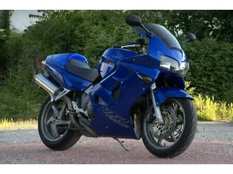 honda vfr 800 rc46, 2001 god.