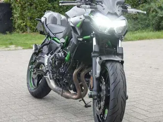 performance akrapovič !