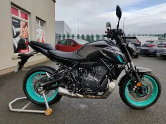yamaha mt-07 242 only 2.730 km like new bike !!!