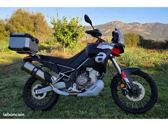 aprilia tuareg