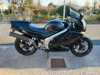 honda vfr 750 rc36 2