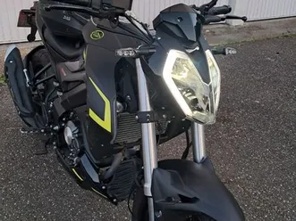 vend ou échange 125 cc