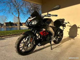 aprilia tuono 125