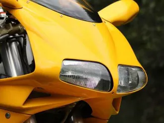 ② ducati hyper sport 748 2002