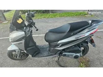 aprilia sxr 50 – 2023 – 11 600 km – très bon état