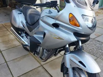 honda deauville 650 nt