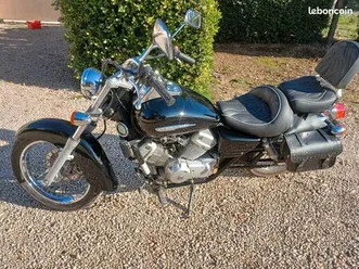 vend moto shadow 125cm3 de 2004