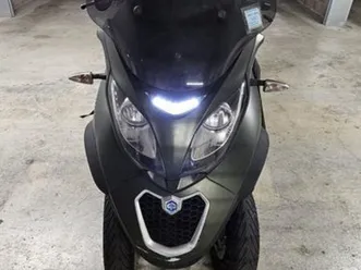 scooter piaggio mp3 300 sport