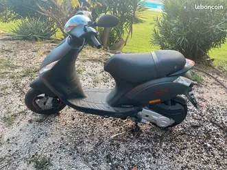 piaggio zip s - 50 cc - toutes révisions chez codony - en excellent état