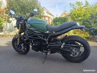 roadster benelli leoncino 800 – style néo-rétro, état impeccable