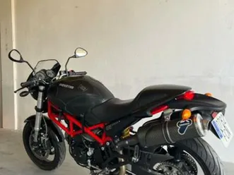 ducati - monster 695