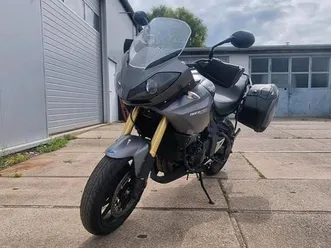 triumph tiger 1050