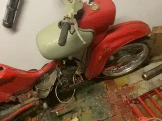 biete hier ein star simson an