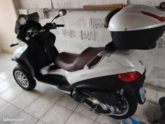 scooter piaggio mp3 500