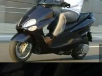 scooter 125cm3 skyline