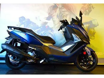 ② sym cruisym 300 abs et tcs idéale pour trajets quotidiens