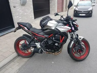 ② à vendre kawazaki z650