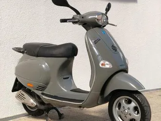 vespa et4 150 ccm m19 leader neu lackiert audi nardograu