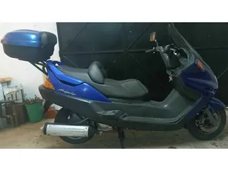 yamaha majesty 250 faro (sé e são pedro)