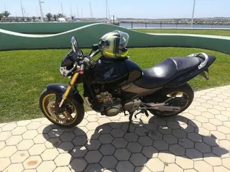 honda hornet 600 oliveirinha