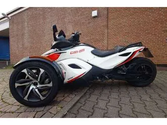 can-am spyder rs