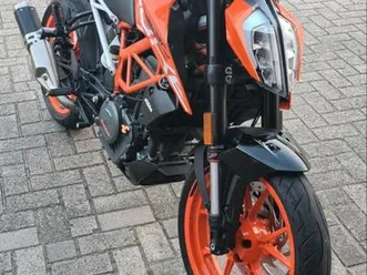 ktm duke 390