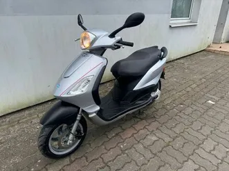 piaggio fly 50 , 2010 kaczory