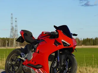 ducati panigale v2