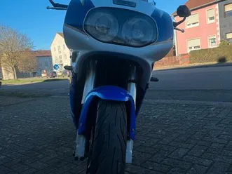 suzuki gsxr 1100w