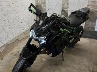 kawasaki z900 – 35 kw – baujahr 2022