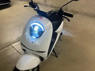 verkaufe yadea c-umi roller