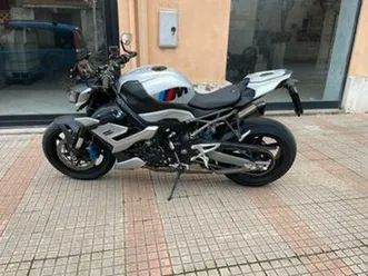 bmw m 1000 r
