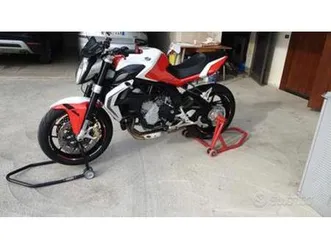 mv agusta brutale 675