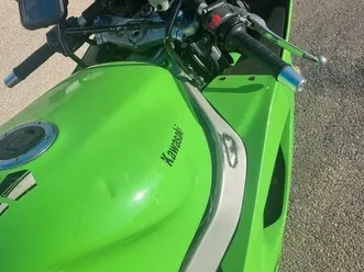 kawasaki zx9r