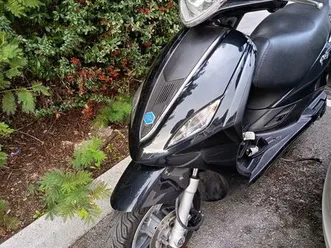 scooter piaggio fly 125