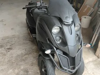échange maxi scooter 3 roues 500 cm3
