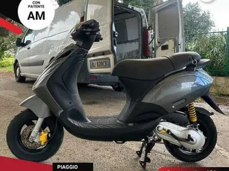 piaggio zip 50 grigio