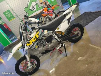 moto 125 ycf model pilot