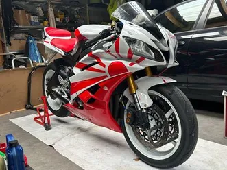 yamaha r6 de 2006 piste et route avec cg