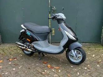piaggio zip 2 takt brom duits yasuni uitlaat — scooters | piaggio — marktplaats
