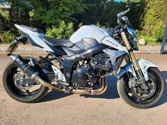 suzuki gsr750(a)