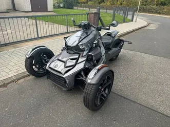 can-am ryker 900 sport led/alarm top zustand