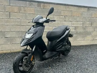 2017 piaggio typhoon