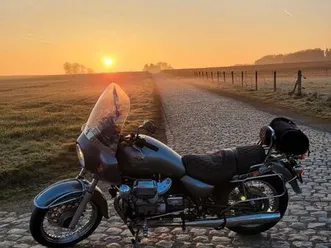 ② moto guzzi california jackal