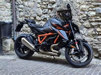 ktm 1390 super duke r tech pack arancione