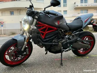ducati monster 821 parfait état