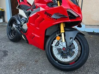 ducati panigale v4s