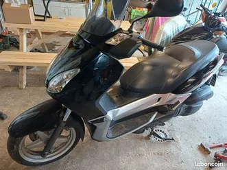 scooter skycruiser 125