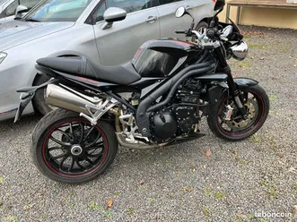 triumph speed triple 1050 version 15 eme anniversaire
